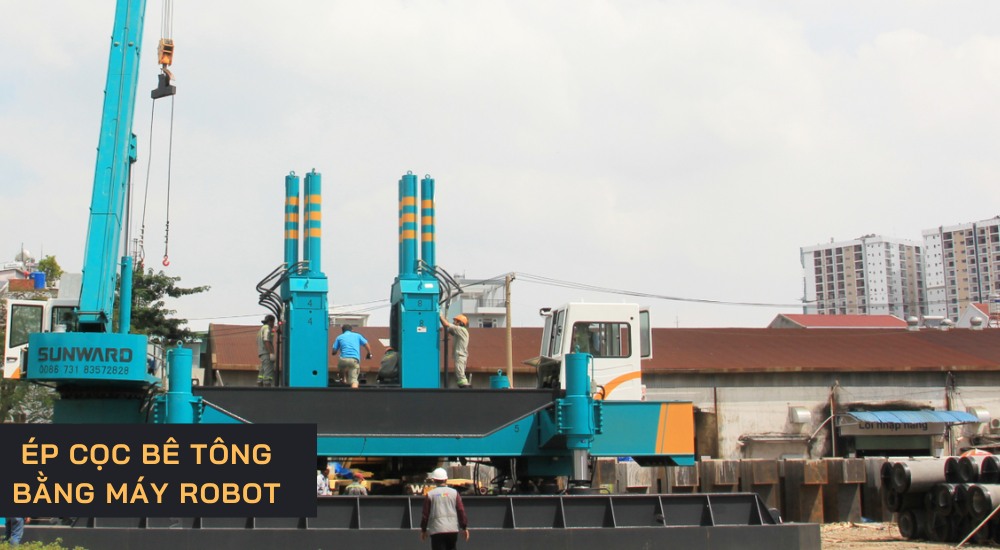Ép cọc bê tông bằng máy robot
